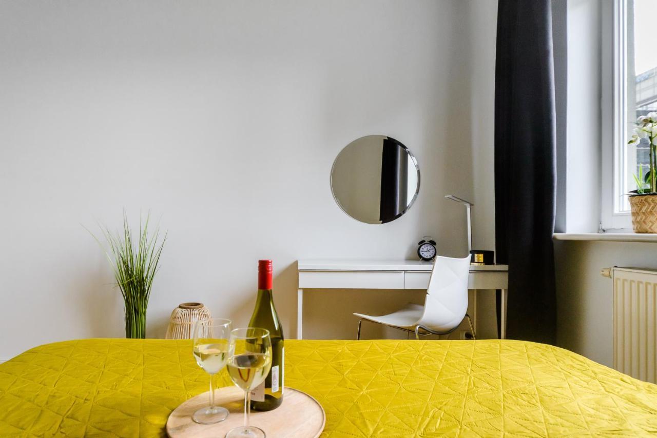 Family Apartment With A Terrace On Aleje Jerozolimskie Varşovia Exterior foto
